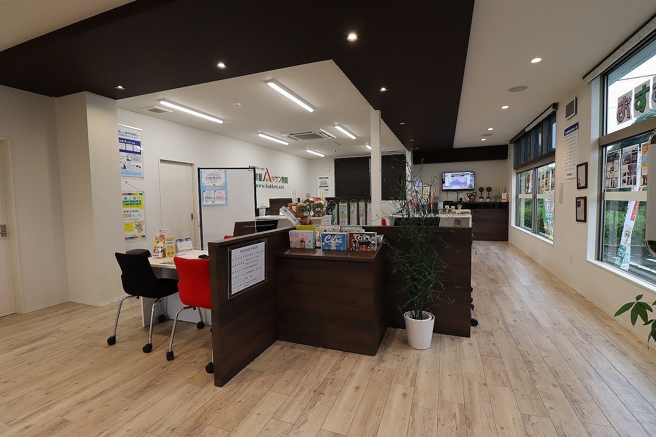 明るいスタッフがお客様のお部屋探しのサポートをさせていただきます。