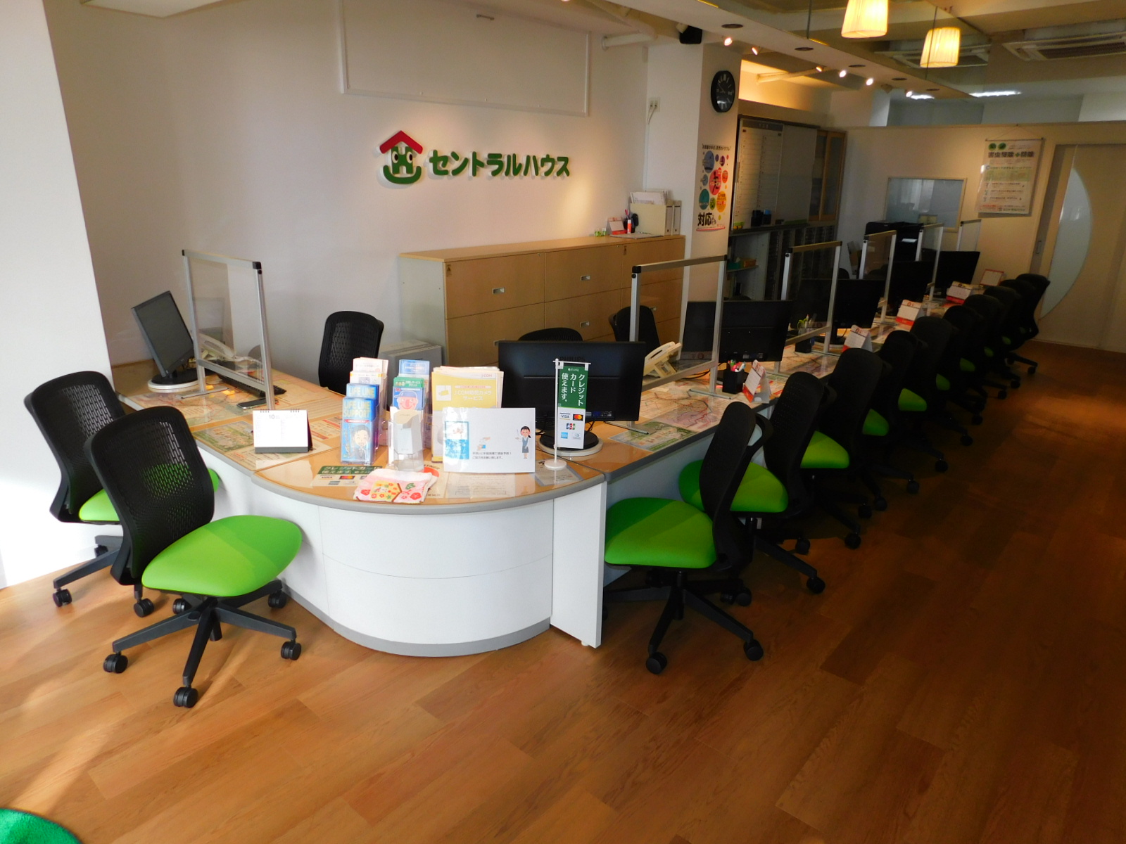 清潔感のある店内で感染予防対策はバッチリ！！