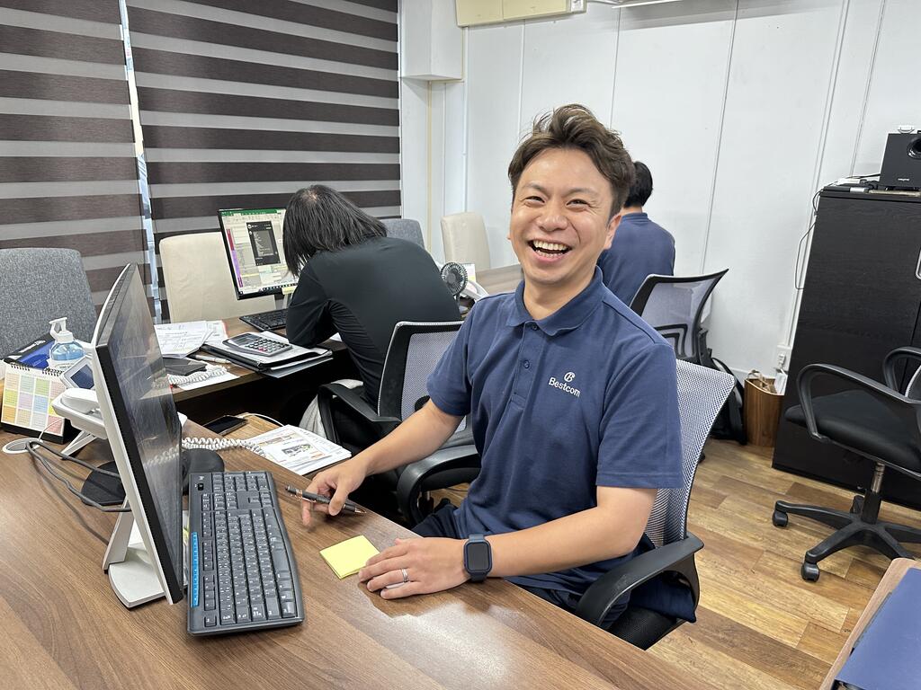 優しく頼もしい誠実なスタッフがお客様に素敵なお部屋をご紹介致します。