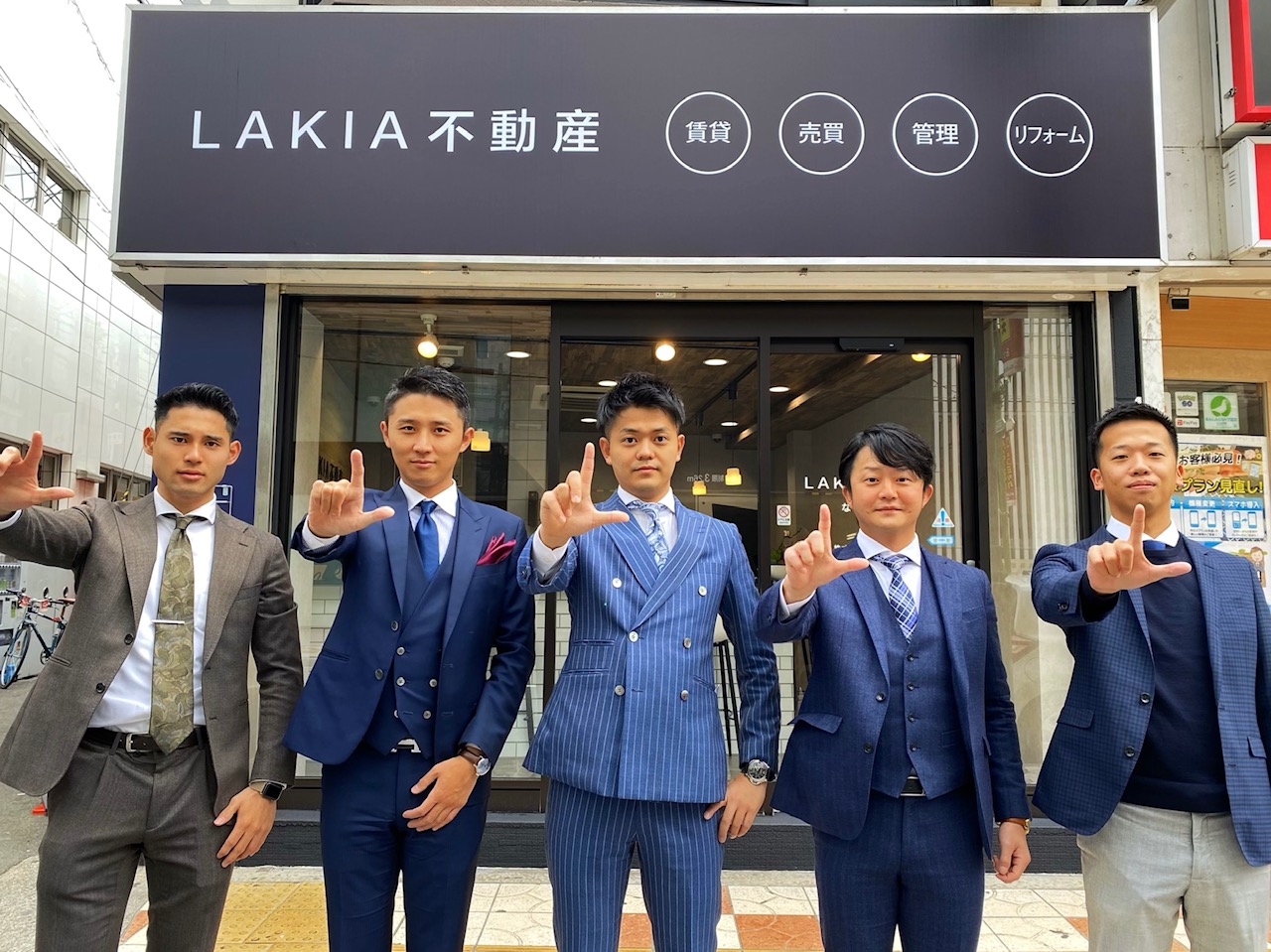 現在大阪府下（なんば、梅田、天王寺、玉造、上本町、玉出、阿波座、布施、野田阪神）で9店舗展開中！