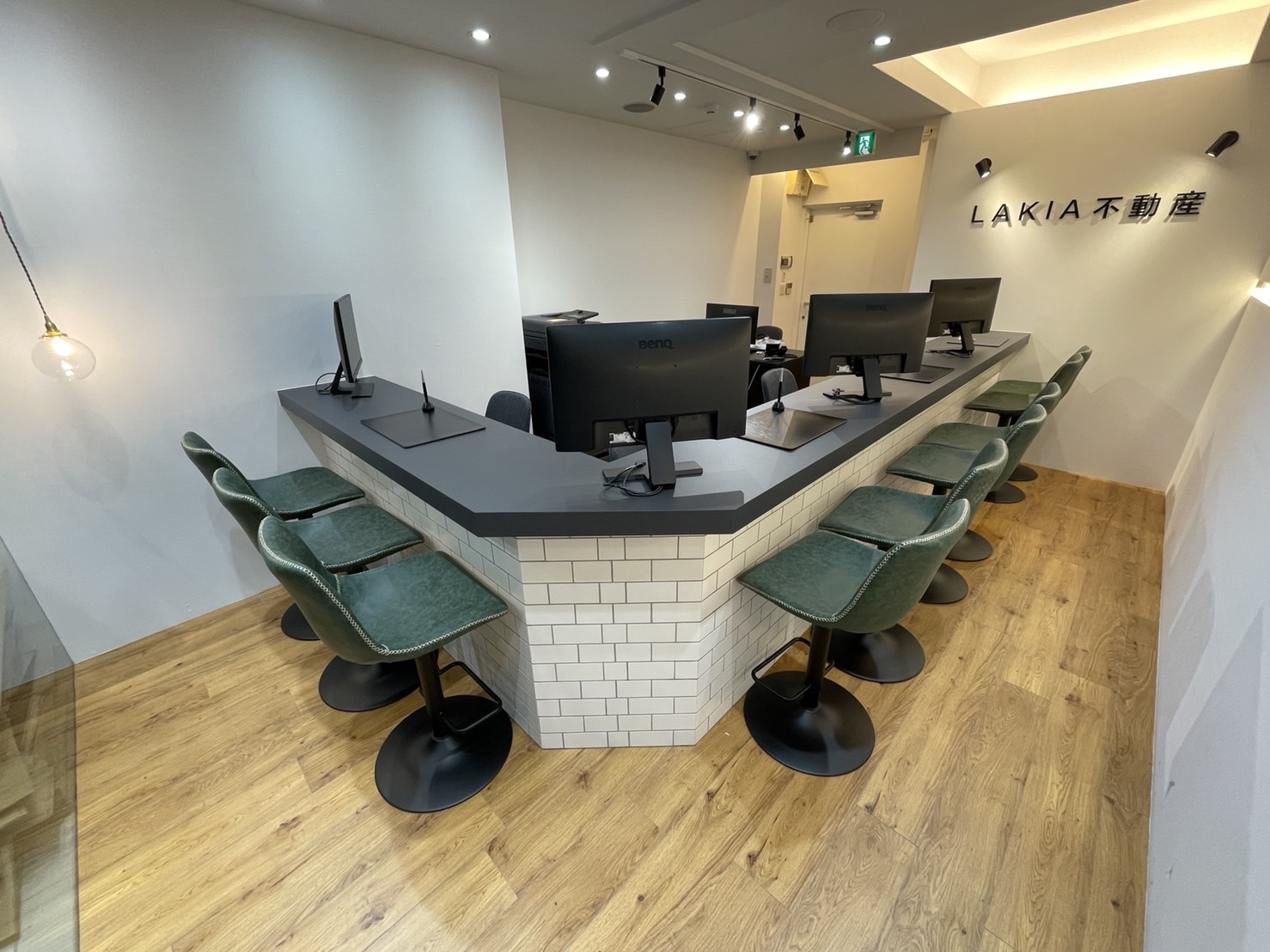 SUUMO】レジュールアッシュ心斎橋LUXE(LAKIA不動産四ツ橋堀江店(株)LAKIAエステート提供)／大阪府大阪市西区新町２／西大橋駅の賃貸・部屋探し情報（100485614882）  - 取り扱い店舗｜賃貸マンション・賃貸アパート