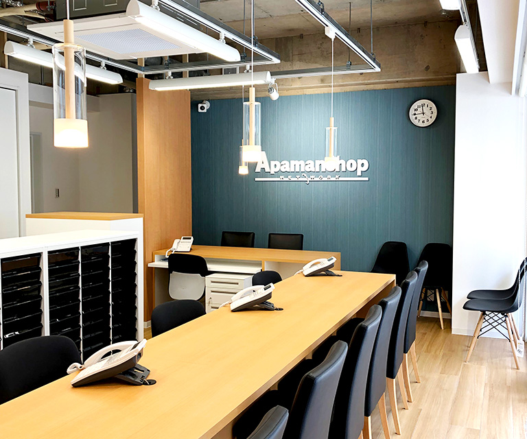 店舗に足を運んでいただく必要御座いません！ご要望がありましたら最寄りの駅までお迎えに上がります。