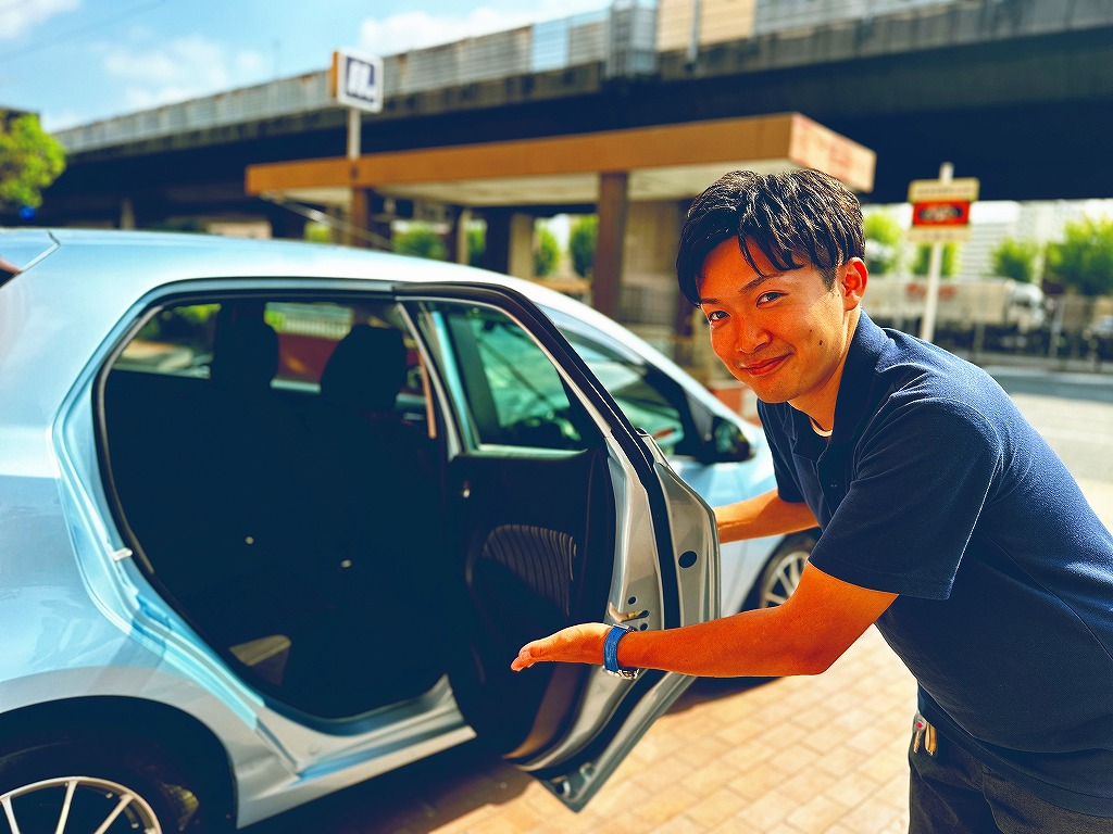 《　安全運転　》　のプロ　を目指して、お客様を　安全　にご案内いたします！！