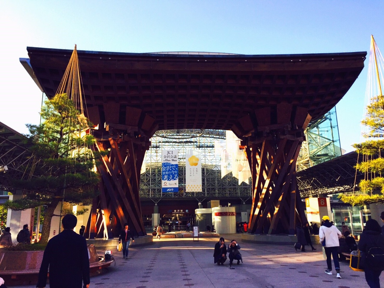 金沢駅から徒歩5分の好立地。