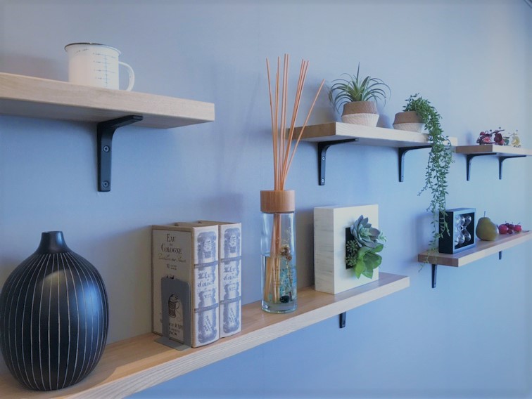 カフェのような内装・落ち着いた雰囲気の中でゆっくりとお部屋探しができます。