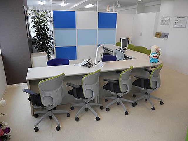 接客や契約手続きのご説明は対面でも非対面（オンライン）でもご対応可能です