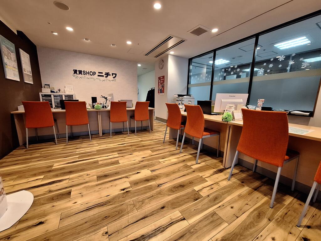 接客や契約手続きのご説明は対面でも非対面（オンライン）でもご対応可能です。