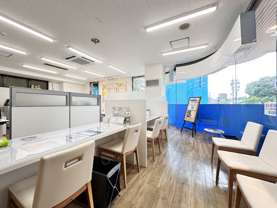 接客ブースは間仕切りでスペースを確保しており、他のお客様を気にせずじっくりご相談いただけます！