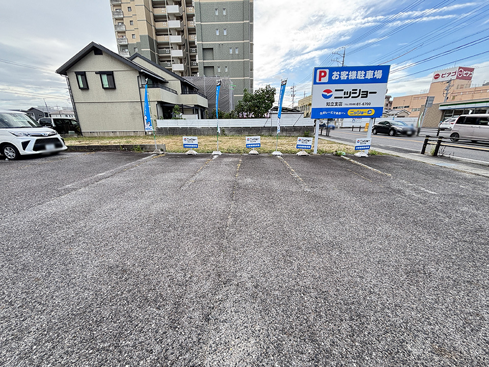 駐車場を完備しております。詳しくはご案内図をご覧ください。