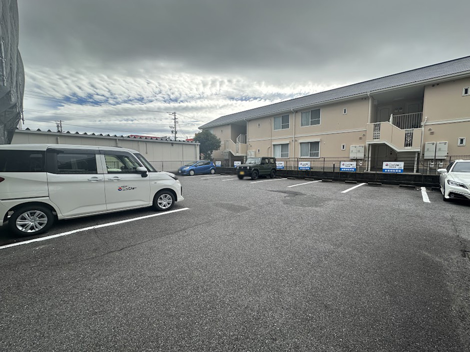 駐車場を完備しております。詳しくはご案内図をご覧ください。