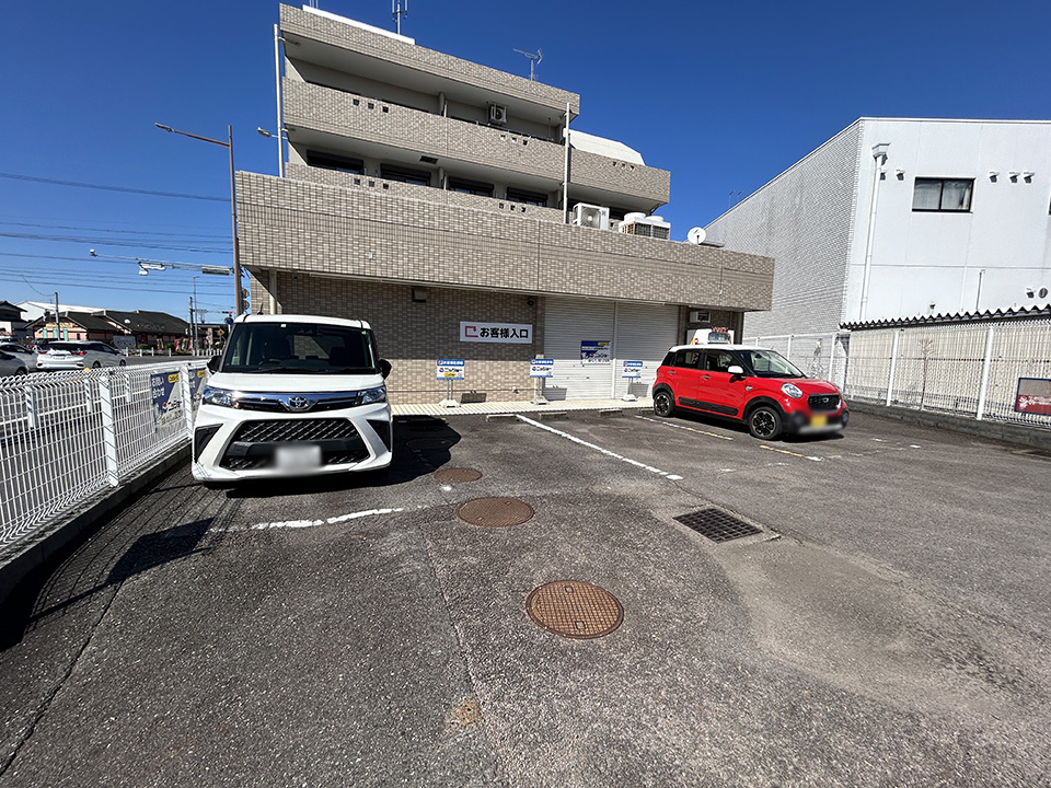 駐車場を完備しております。詳しくはご案内図をご覧ください。