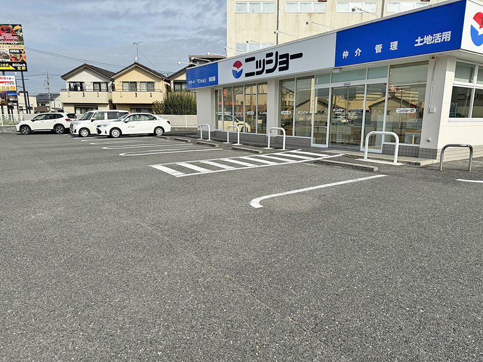 駐車場を完備しております。詳しくはご案内図をご覧ください。