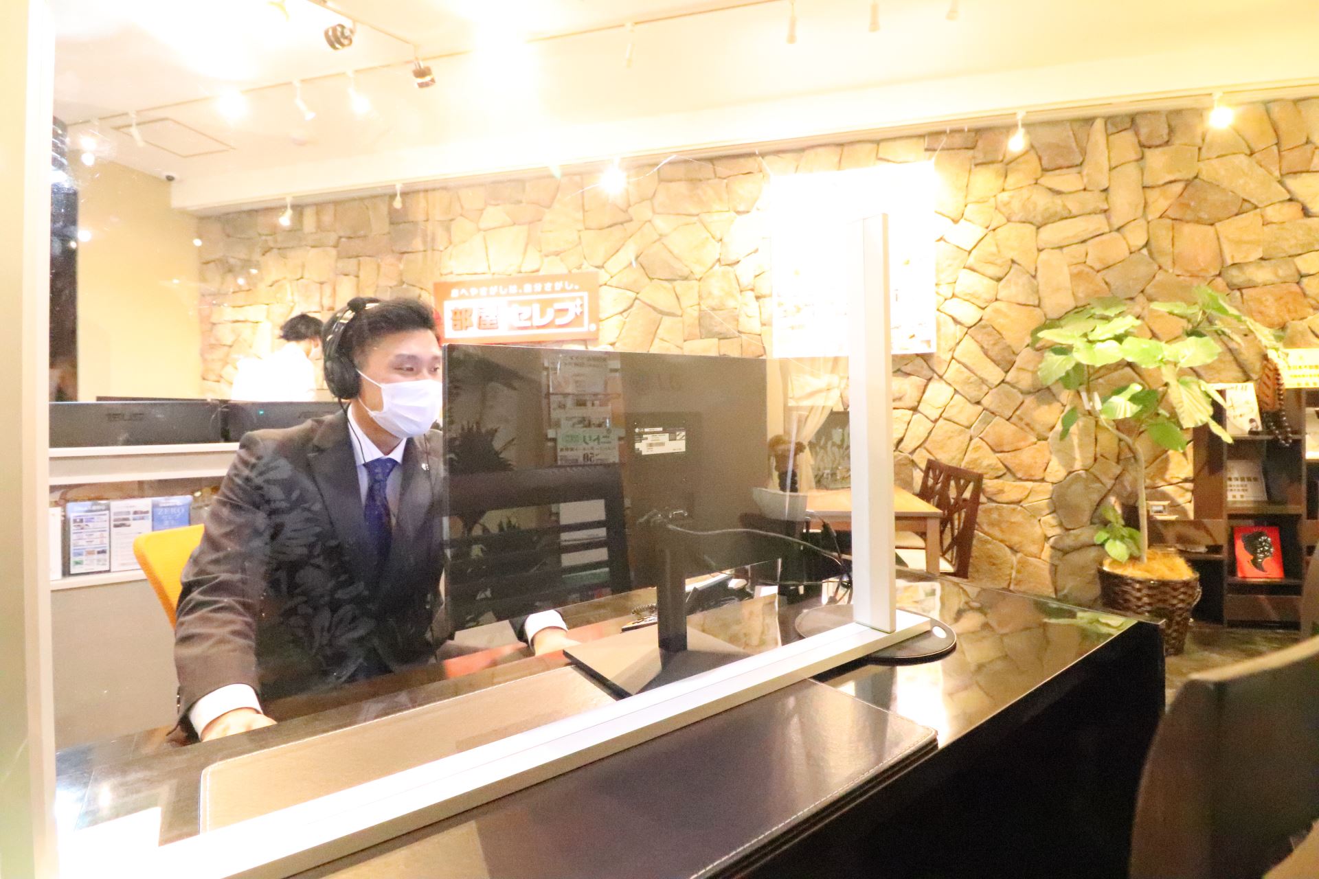 オンライン接客や内見などにも対応しております。