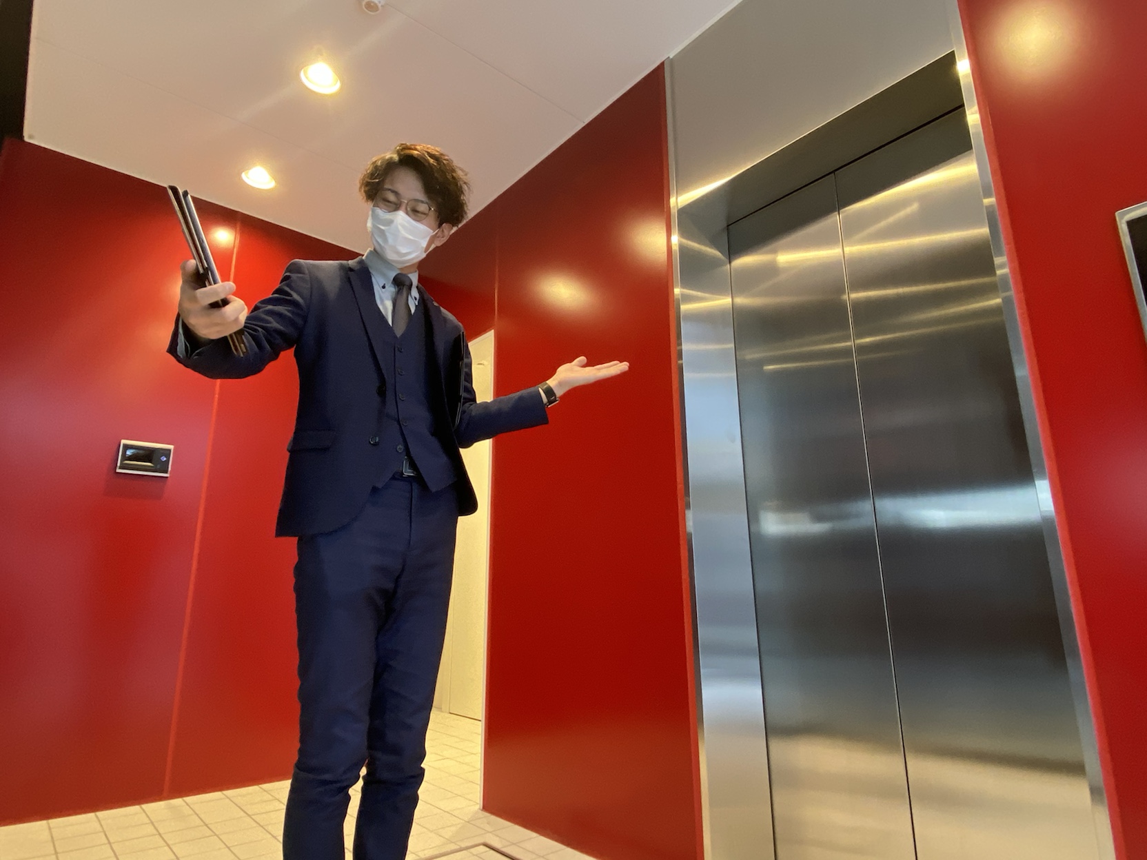 当店は『オンライン接客』『オンライン内覧』『オンライン重説』対応可能となっております。