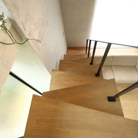 リノベーションスタジオKULABO(クラボ)の階段のリフォーム実例