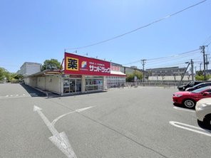 ドラッグストア