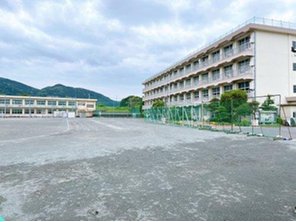 中学校