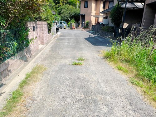  大字小松