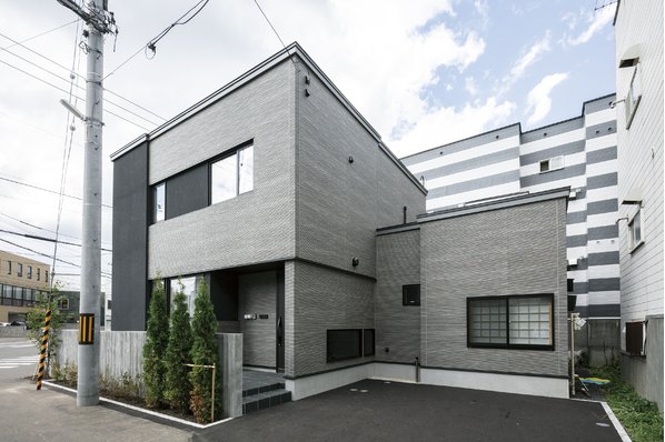 【要予約】札幌市北区北28条　建築家とタイアップした重厚感のあるモダンデザイン2