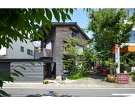 【コスモホーム｜名古屋市緑区】インナーガレージ・2坪離れのあるモデルハウス『ここちいい小さな家』