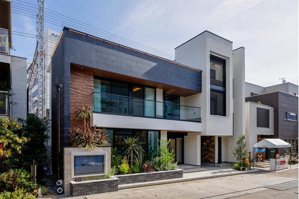 Suumo 泉北ホームの モデルハウスなんば第2 2階建てと3階建てを同時に体感 プレミアムな暮らしに触れて なんば住宅博内 注文住宅 Suumo 泉北ホームの モデルハウスなんば第2 2階建てと3階建てを同時に体感 プレミアムな暮らしに触れて なんば住宅博内 注文住宅