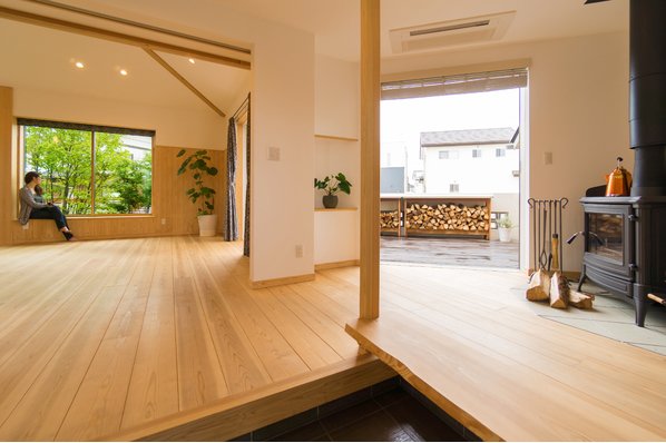 【伊勢崎市／平屋＋αの南千木モデルハウス】4つの庭と繋ぐ、「隠れ家」のような平屋モデル2
