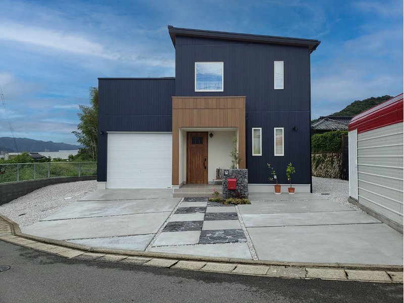 雨戸・シャッター #白 の建築事例・施工実例・価格 | 注文住宅