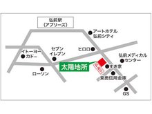 駐車場は店舗裏手です。すき家のT字路から入ると直ぐ右手にございます。